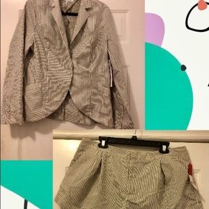 Cute short suit striped